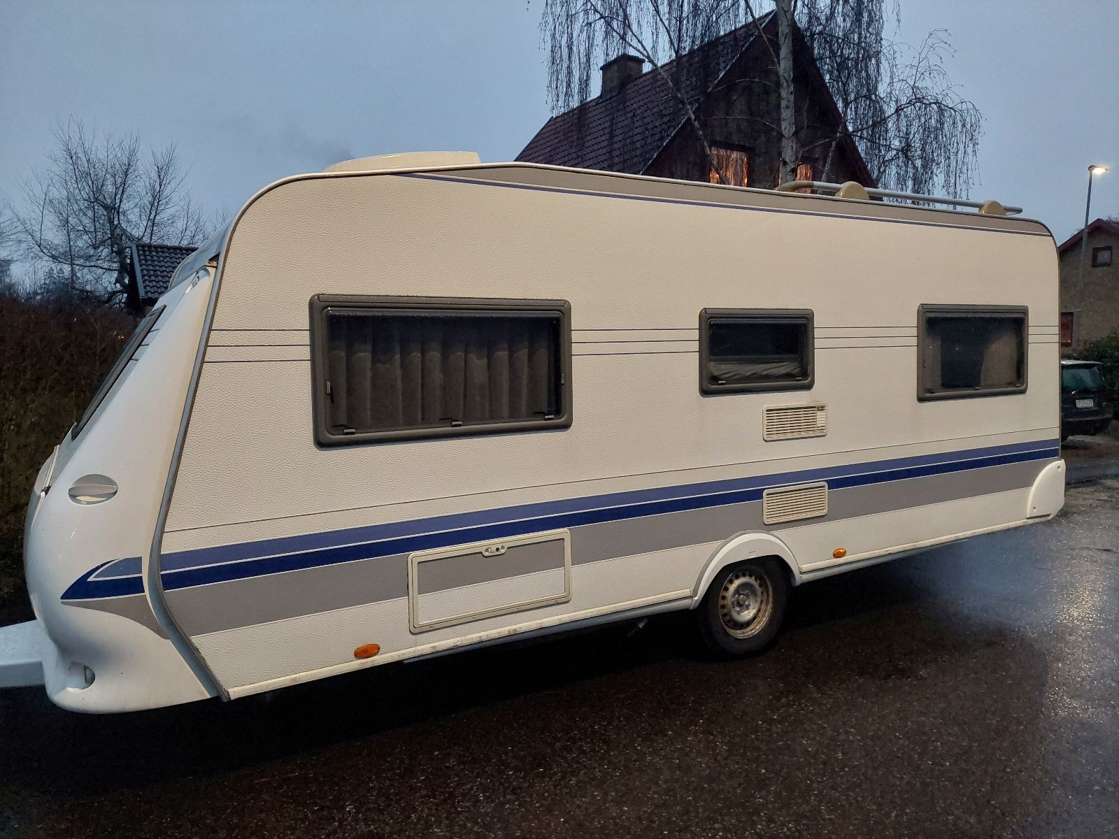 Wohnwagen in Bjuv mit 5 Schlafplätzen ab 49 CHF / Nacht mieten – MyCamper