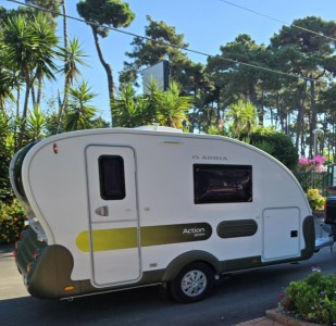 Adria E Action 391 PH Caravane - Nänikon, Suisse