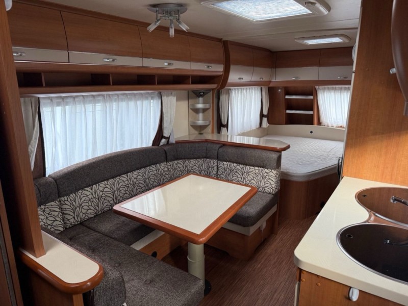 Hobby 560 kmfe Wohnwagen - Bro, Schweden