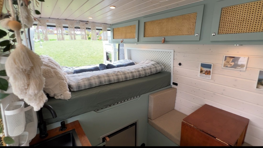 Photo of the vehicle