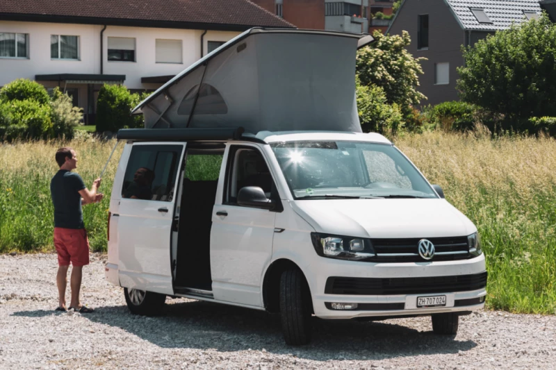 VW T6 California Beach Bybobil - Buchrain, Sveits