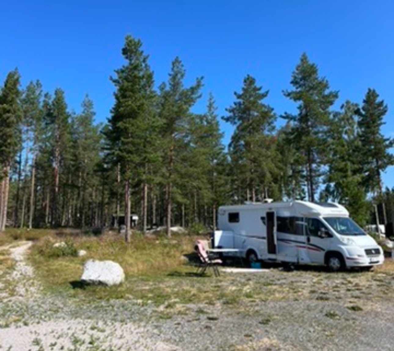 Rent motorhome in Köping with 4 sleeping spots MyCamper