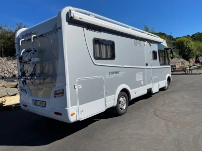 Photo of the vehicle