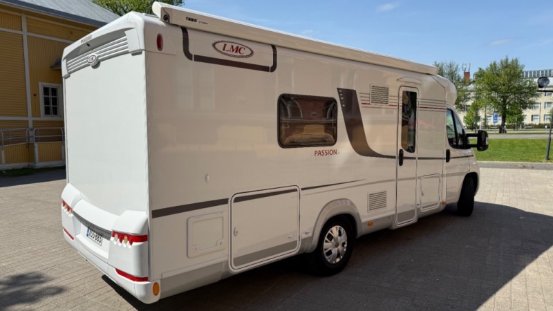 Photo of the vehicle
