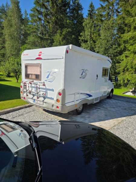 Photo of the vehicle