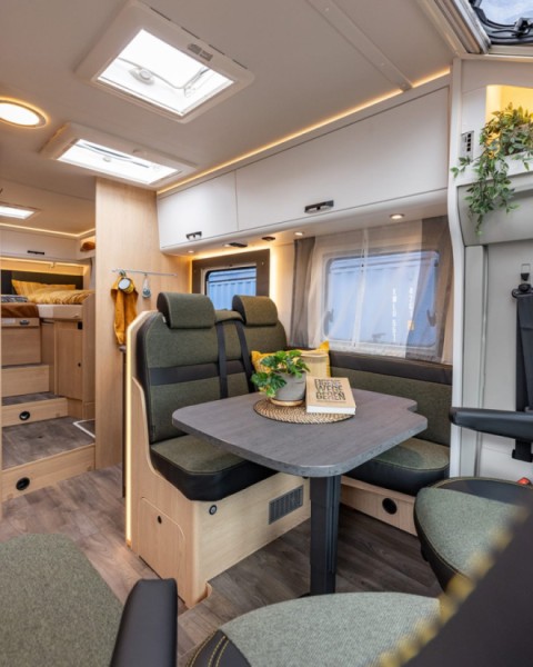 Sunlight T68XX Matkailuauto - Niedermurach, Saksa