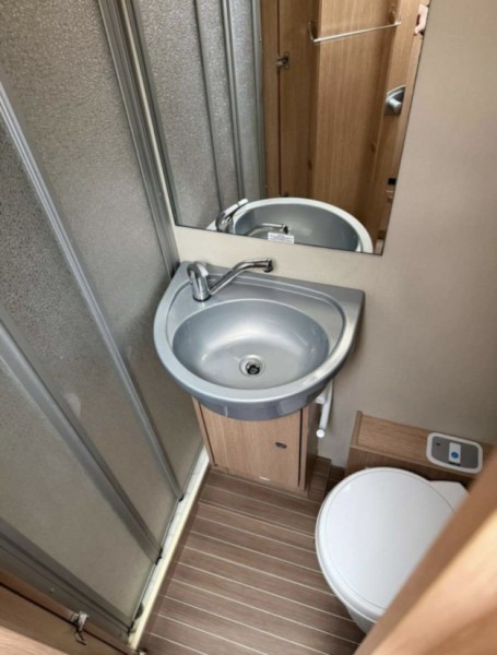 Fiat Ducato Motorhome - Neben Wien, Austria