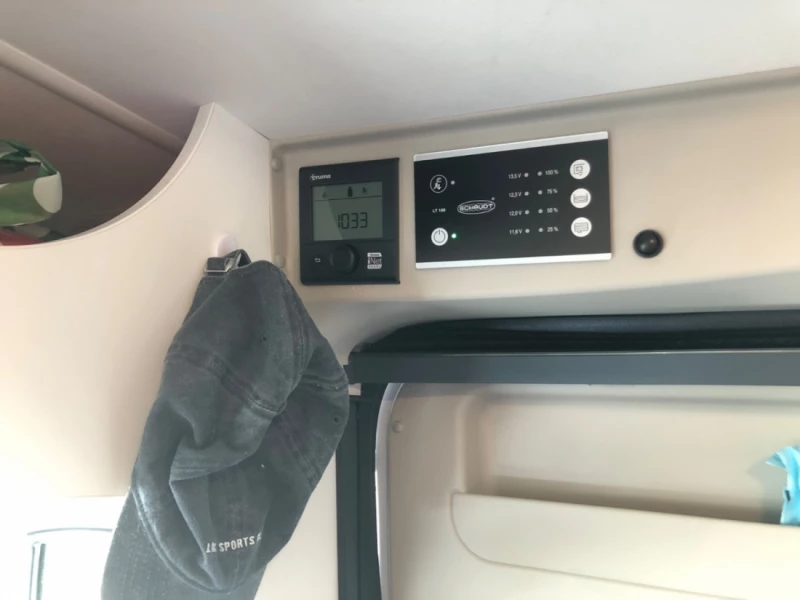 Sunlight Cliff 602 Campervan - Umeå, Sverige