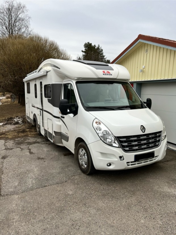 Adria Matrix Matkailuauto - Kvissleby, Ruotsi