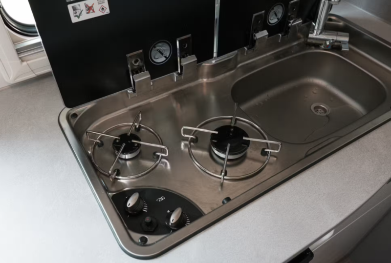 Comfort Compact | Indie Campers Ducato Multi-Jet/Transit/Jumper Matkailuauto - Nannestad, Norway, Norja