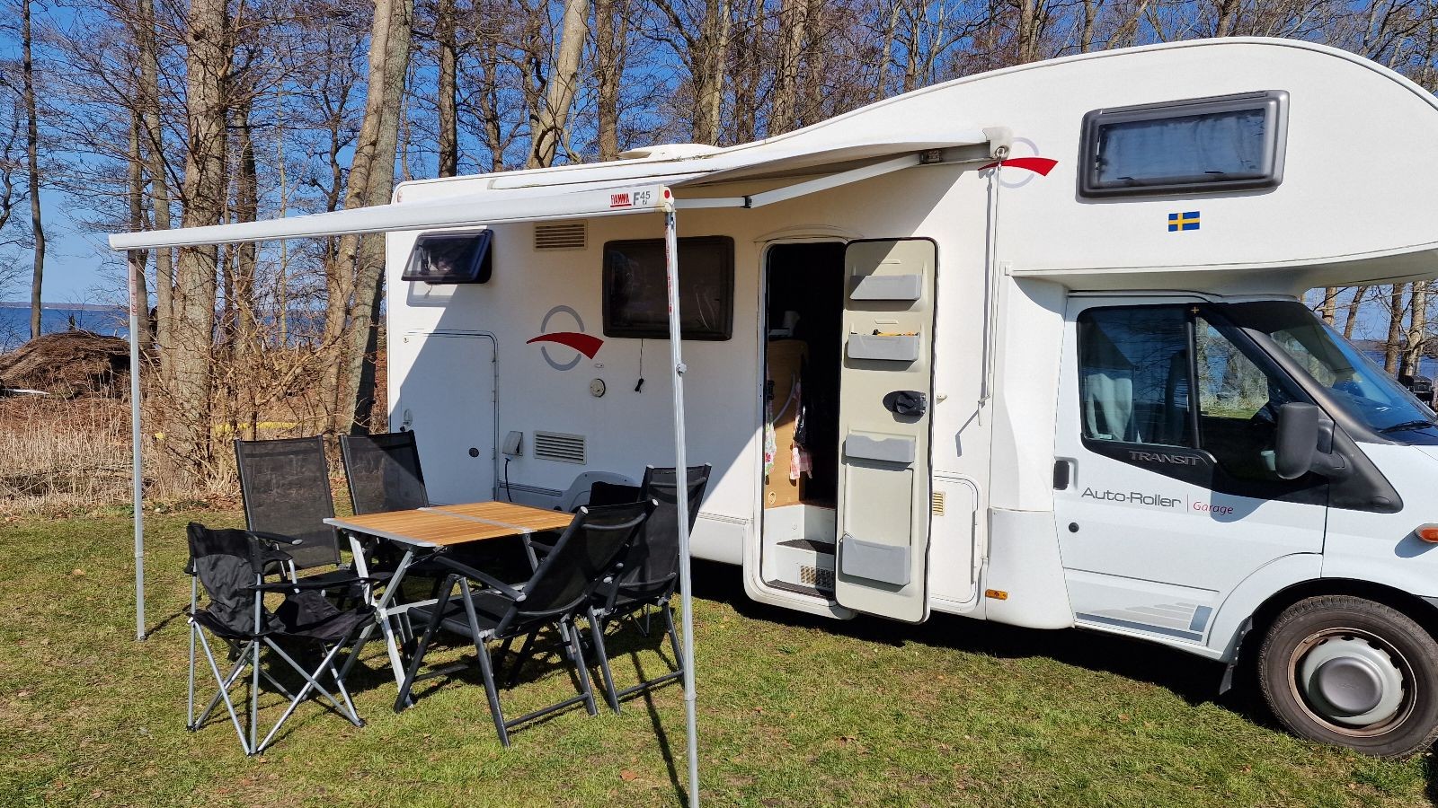 Hyr Husbil I Lomma Med 5 Sängplatser Från 7 897 SEK/vecka – MyCamper