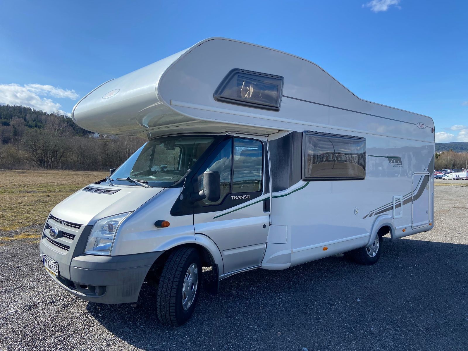 Rent motorhome in Hagan with 6 sleeping spots from 1 097 EUR / week