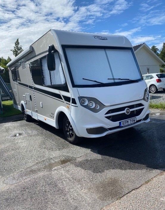 Rent motorhome in Ljungskile with 4 sleeping spots from 1.095 EUR