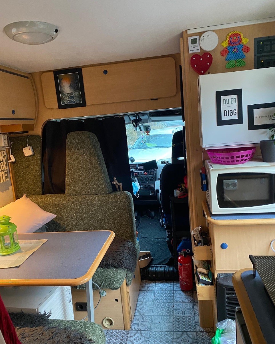 Rent motorhome in Laholm with 4 sleeping spots from 674 EUR / week