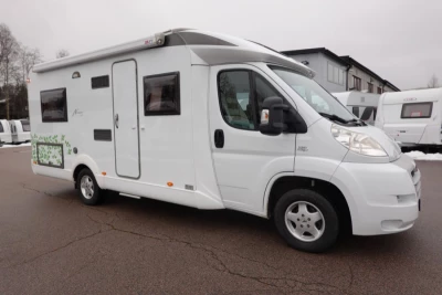 Photo of the vehicle