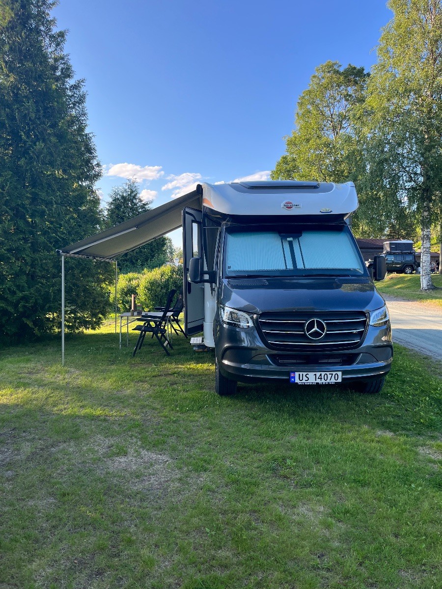 Rent motorhome in Gardermoen with 4 sleeping spots MyCamper