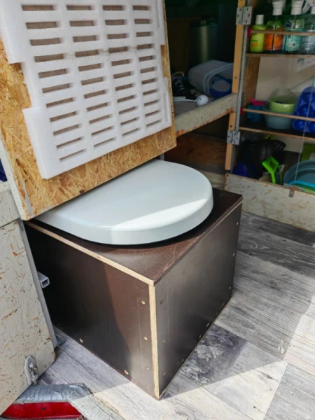 Toyota Hiace 4x4 Van - Rothenburg, Suisse