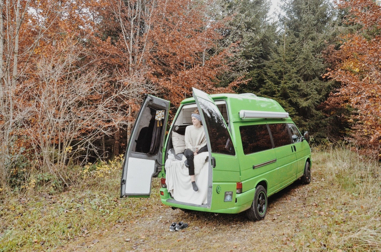 Rent campervan in St. Gallen with 2 sleeping spots from 917 EUR