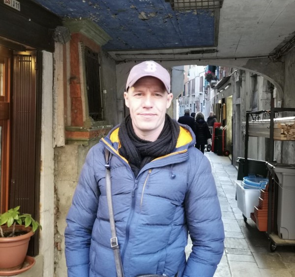 Käyttäjän Manuel profiilikuva