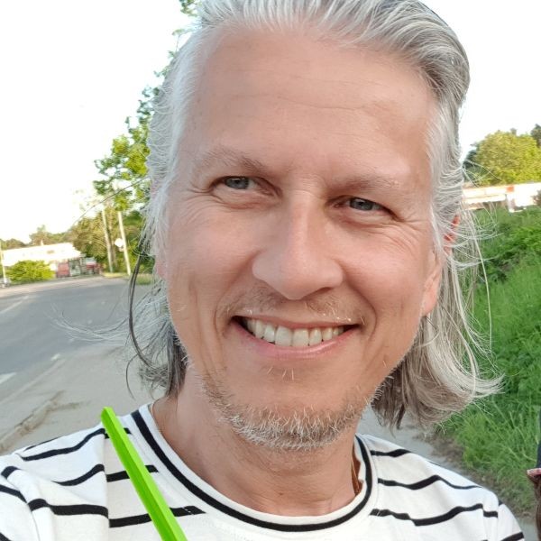 Profilbild på Ari